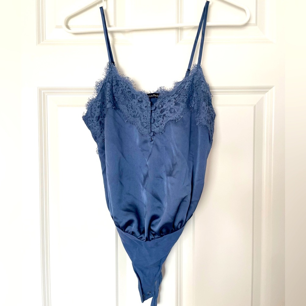 XXS Abercrombie & Fitch satin bodysuit